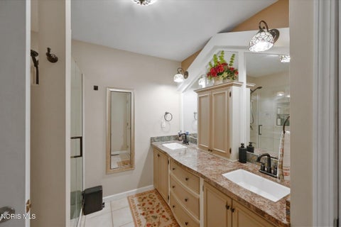 Tiny photo for 165 N Yarrow Street, Oregon, OH 43616 (MLS # 10012344)