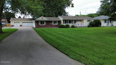 Tiny photo for 165 N Yarrow Street, Oregon, OH 43616 (MLS # 10012344)