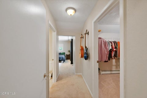 Tiny photo for 165 N Yarrow Street, Oregon, OH 43616 (MLS # 10012344)