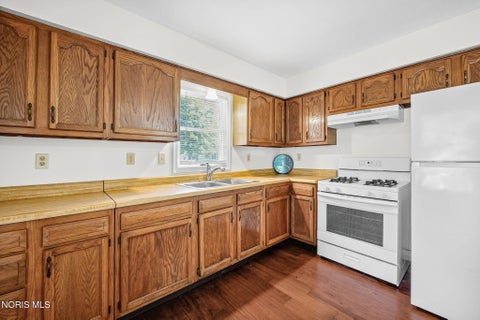 Tiny photo for 721 College Street, Findlay, OH 45840 (MLS # 10010559)