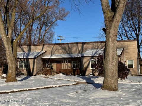 352 German Street Pettisville OH 43553