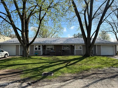 Photo of 1003 Frank &1005 Street, Defiance, OH 43512 (MLS # 10006522)