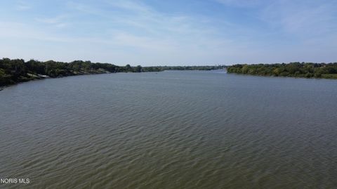 Tiny photo for 28968 E River Road, Perrysburg, OH 43551 (MLS # 10009929)