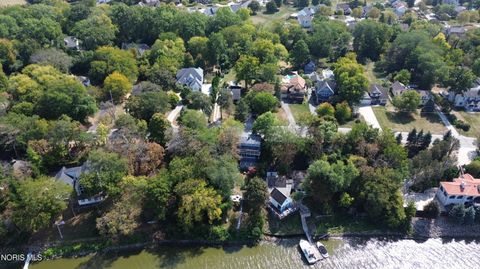 Tiny photo for 28968 E River Road, Perrysburg, OH 43551 (MLS # 10009929)
