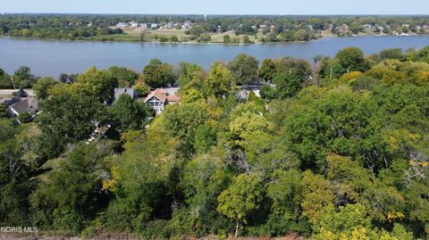 Tiny photo for 28968 E River Road, Perrysburg, OH 43551 (MLS # 10009929)
