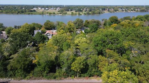 Tiny photo for 28968 E River Road, Perrysburg, OH 43551 (MLS # 10009929)