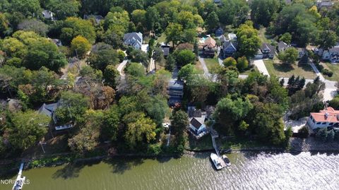 Tiny photo for 28968 E River Road, Perrysburg, OH 43551 (MLS # 10009929)