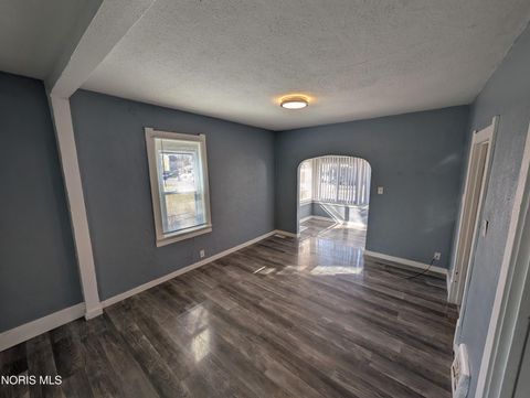 Tiny photo for 1118 Alldays Avenue, Toledo, OH 43607 (MLS # 10005093)