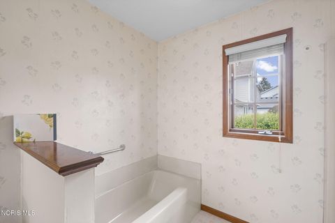 Tiny photo for 432 Hickory Lane, Waterville, OH 43566 (MLS # 10006770)