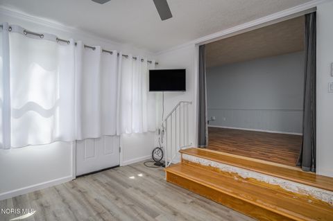 Tiny photo for 5006 Lynbridge Lane, Toledo, OH 43614 (MLS # 10007194)