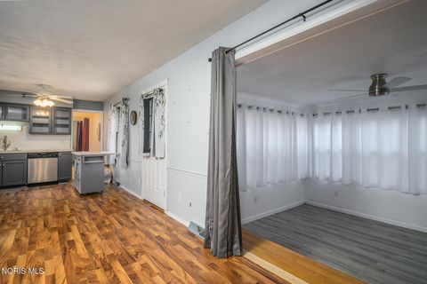 Tiny photo for 5006 Lynbridge Lane, Toledo, OH 43614 (MLS # 10007194)