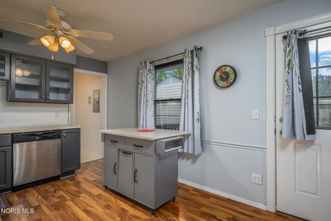 Tiny photo for 5006 Lynbridge Lane, Toledo, OH 43614 (MLS # 10007194)