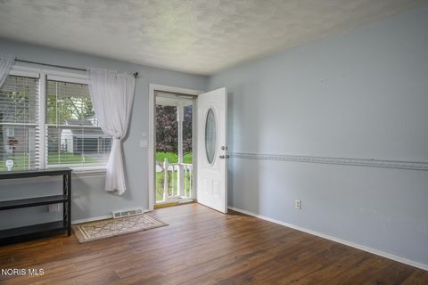 Tiny photo for 5006 Lynbridge Lane, Toledo, OH 43614 (MLS # 10007194)