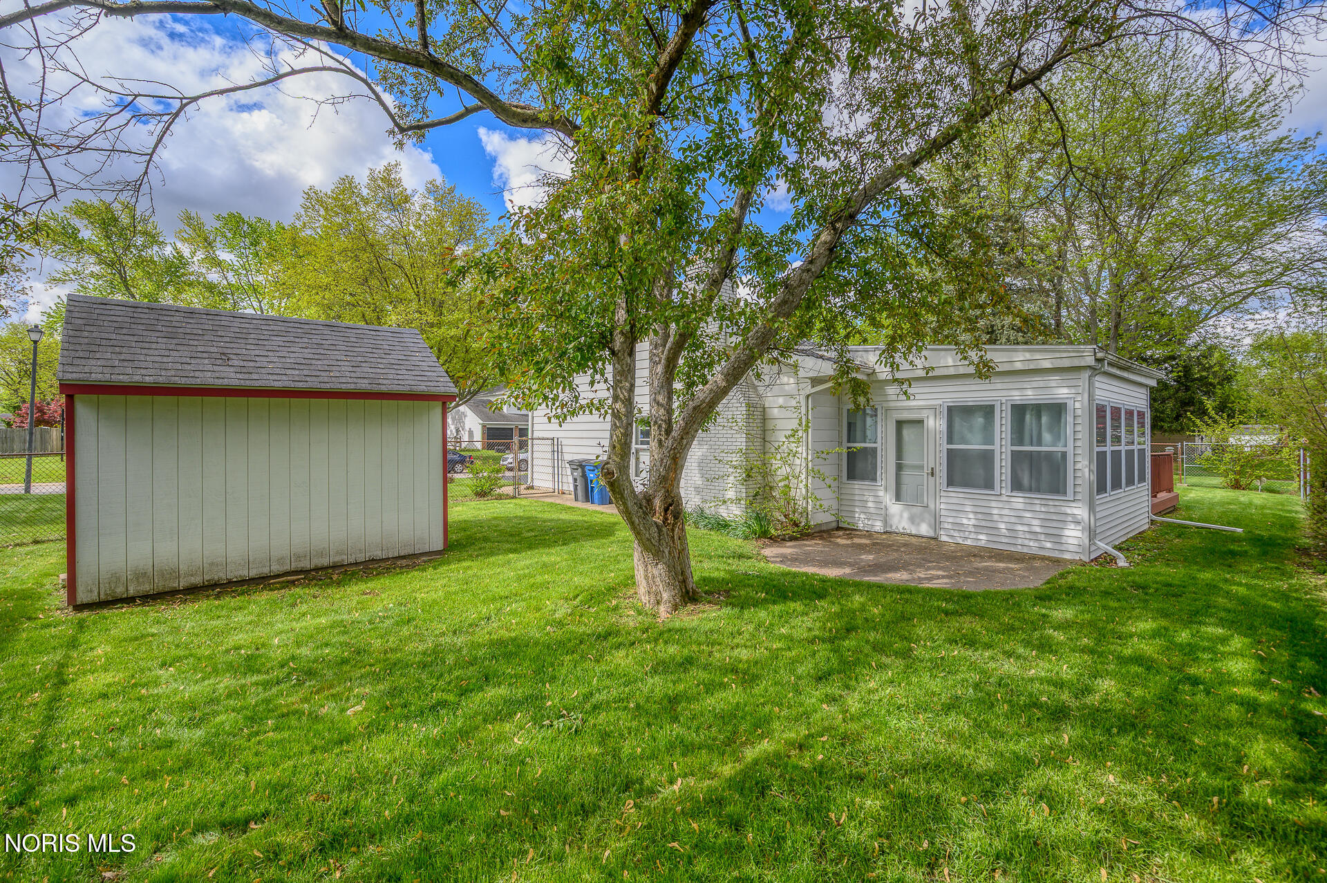 5006 Lynbridge Lane