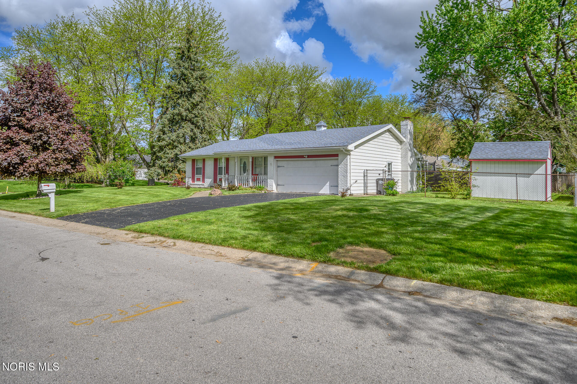 5006 Lynbridge Lane