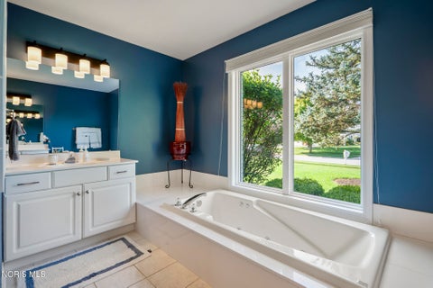 Tiny photo for 7446 Timbers Boulevard, Waterville, OH 43566 (MLS # 10012902)