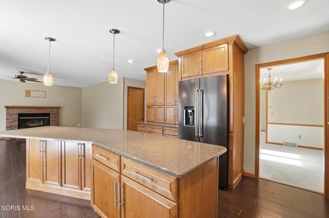 Tiny photo for 2312 Ashton Court, Maumee, OH 43537 (MLS # 10005333)