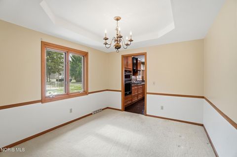 Tiny photo for 2312 Ashton Court, Maumee, OH 43537 (MLS # 10005333)