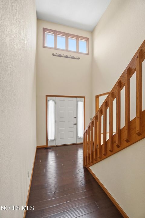 Tiny photo for 2312 Ashton Court, Maumee, OH 43537 (MLS # 10005333)