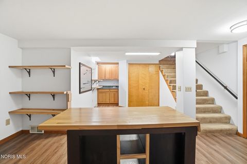 Tiny photo for 2312 Ashton Court, Maumee, OH 43537 (MLS # 10005333)