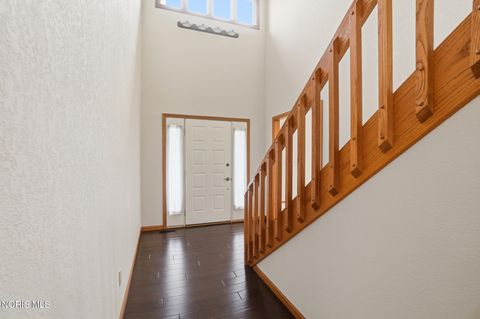 Tiny photo for 2312 Ashton Court, Maumee, OH 43537 (MLS # 10005333)