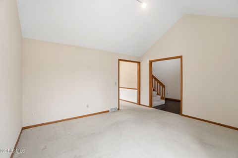 Tiny photo for 2312 Ashton Court, Maumee, OH 43537 (MLS # 10005333)