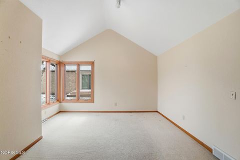 Tiny photo for 2312 Ashton Court, Maumee, OH 43537 (MLS # 10005333)