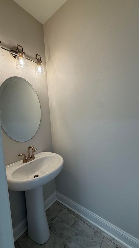 Tiny photo for 719 W Ironwood Drive, Rossford, OH 43460 (MLS # 10000760)