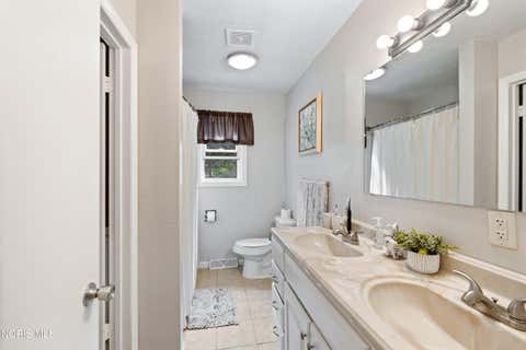 Tiny photo for 5130 Franciscan Boulevard, Sylvania, OH 43560 (MLS # 10010120)