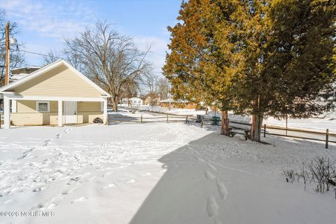 Tiny photo for 701 W Broadway Street, Maumee, OH 43537 (MLS # 10003698)