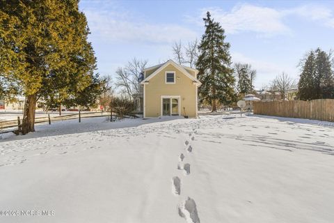 Tiny photo for 701 W Broadway Street, Maumee, OH 43537 (MLS # 10003698)