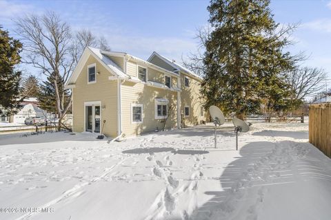 Tiny photo for 701 W Broadway Street, Maumee, OH 43537 (MLS # 10003698)