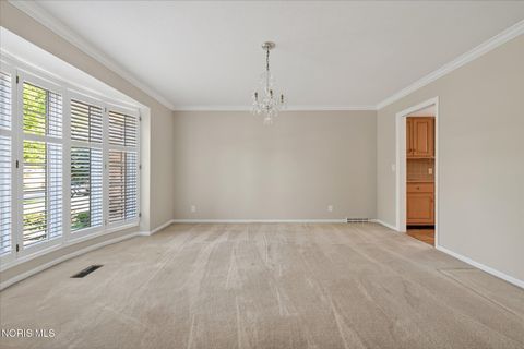 Tiny photo for 4550 Farmington Road, Toledo, OH 43623 (MLS # 10008513)