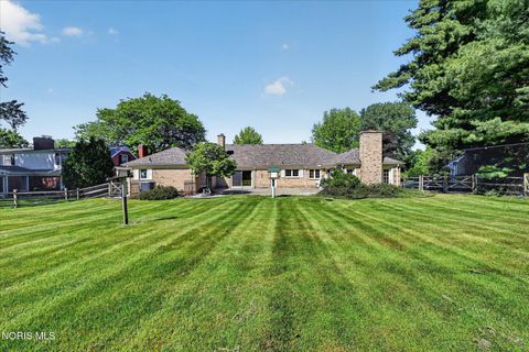 Tiny photo for 4550 Farmington Road, Toledo, OH 43623 (MLS # 10008513)