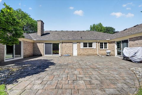 Tiny photo for 4550 Farmington Road, Toledo, OH 43623 (MLS # 10008513)