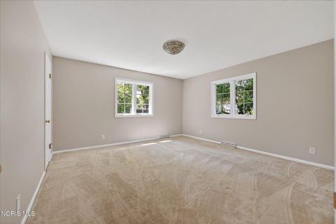 Tiny photo for 4550 Farmington Road, Toledo, OH 43623 (MLS # 10008513)
