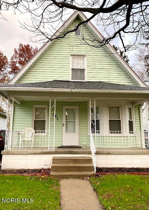 Tiny photo for 541 Myers Street, Toledo, OH 43609 (MLS # 10007599)