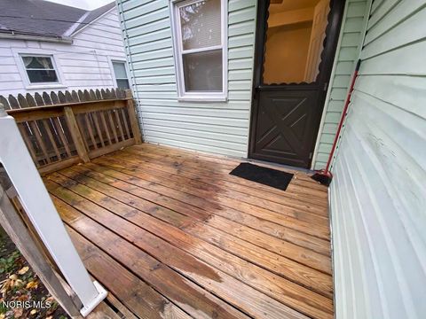 Tiny photo for 541 Myers Street, Toledo, OH 43609 (MLS # 10007599)