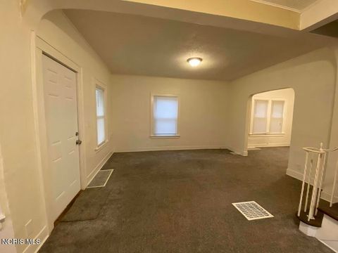 Tiny photo for 541 Myers Street, Toledo, OH 43609 (MLS # 10007599)