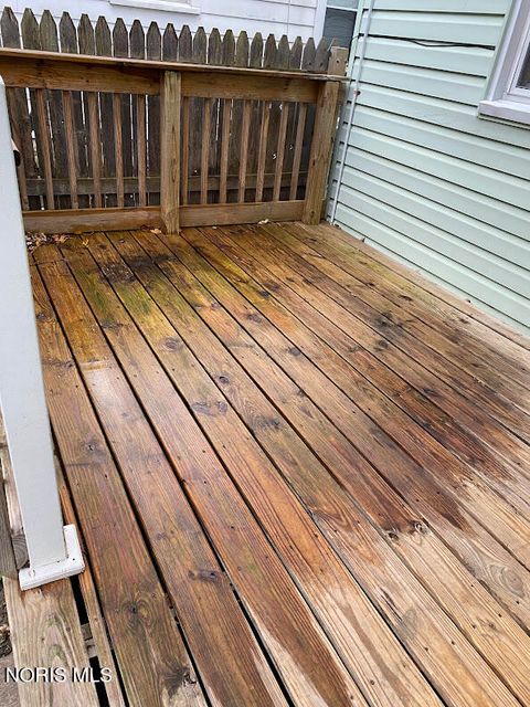 Tiny photo for 541 Myers Street, Toledo, OH 43609 (MLS # 10007599)