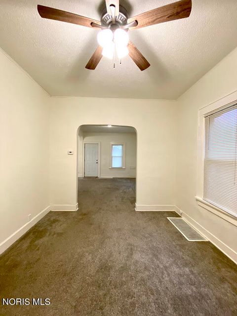 Tiny photo for 541 Myers Street, Toledo, OH 43609 (MLS # 10007599)