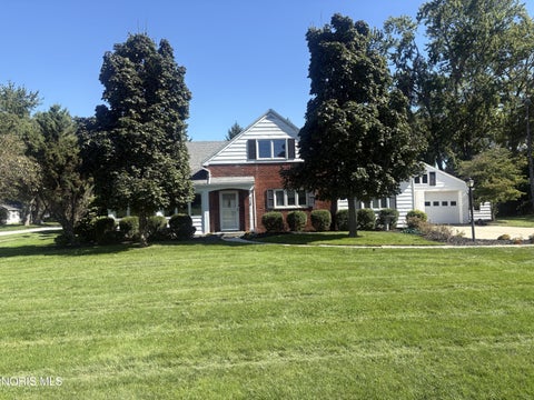 Photo of 710 Fairview Avenue, Bowling Green, OH 43402 (MLS # 10014034)