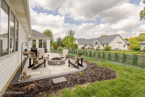 Tiny photo for 6744 W Meadows Lane, Maumee, OH 43537 (MLS # 10003709)