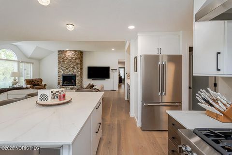 Tiny photo for 6744 W Meadows Lane, Maumee, OH 43537 (MLS # 10003709)