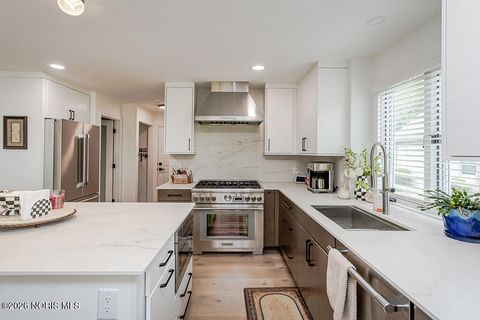 Tiny photo for 6744 W Meadows Lane, Maumee, OH 43537 (MLS # 10003709)