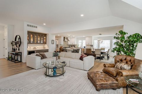 Tiny photo for 6744 W Meadows Lane, Maumee, OH 43537 (MLS # 10003709)