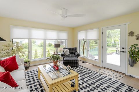 Tiny photo for 6744 W Meadows Lane, Maumee, OH 43537 (MLS # 10003709)