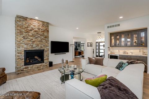 Tiny photo for 6744 W Meadows Lane, Maumee, OH 43537 (MLS # 10003709)