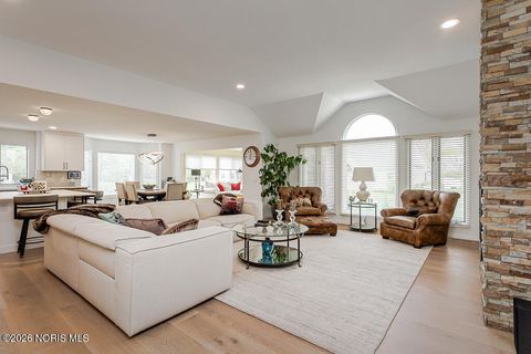 Tiny photo for 6744 W Meadows Lane, Maumee, OH 43537 (MLS # 10003709)