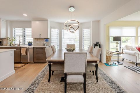 Tiny photo for 6744 W Meadows Lane, Maumee, OH 43537 (MLS # 10003709)